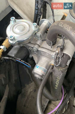 Хэтчбек Mercedes-Benz B-Class 2009 в 