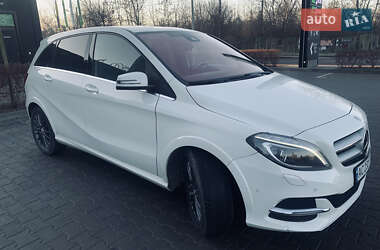Хэтчбек Mercedes-Benz B-Class 2014 в 