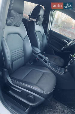 Хэтчбек Mercedes-Benz B-Class 2014 в 