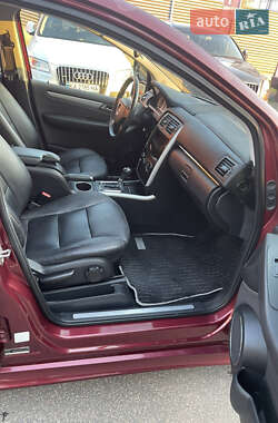 Хэтчбек Mercedes-Benz B-Class 2010 в 