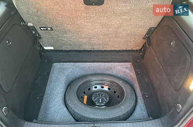 Хэтчбек Mercedes-Benz B-Class 2010 в 