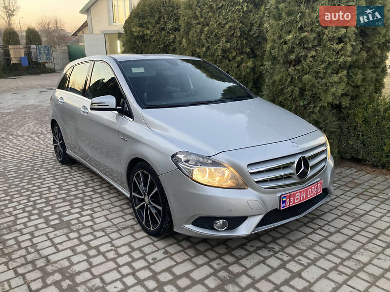 Хетчбек Mercedes-Benz B-Class 2012 в Золочеві