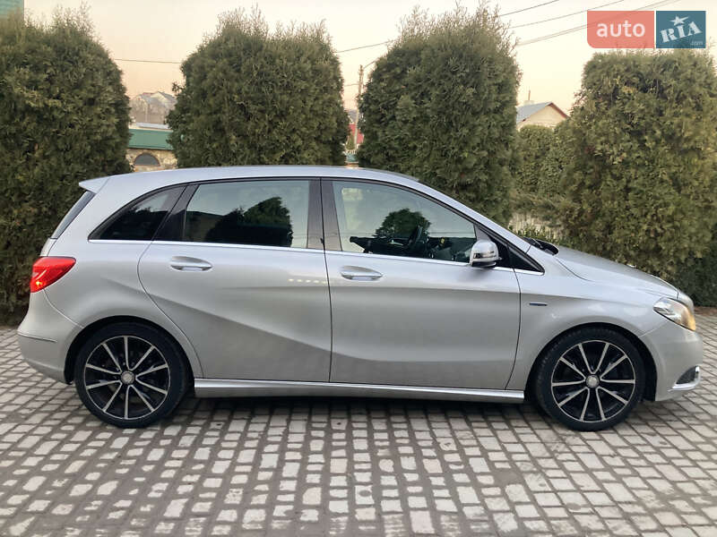 Хетчбек Mercedes-Benz B-Class 2012 в Золочеві