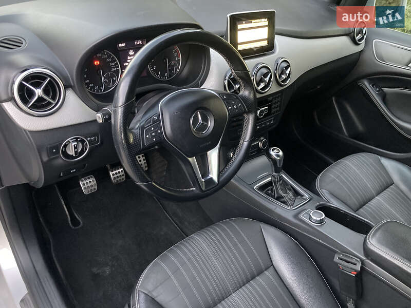 Хетчбек Mercedes-Benz B-Class 2012 в Золочеві