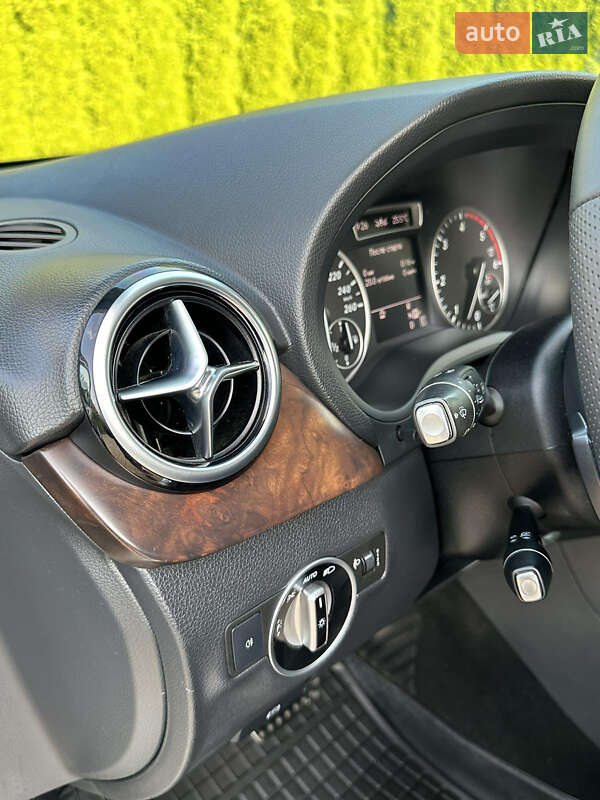 Хэтчбек Mercedes-Benz B-Class 2012 в Глухове