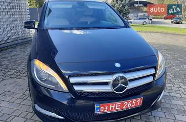 Хэтчбек Mercedes-Benz B-Class 2015 в 