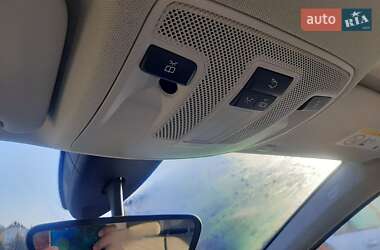 Хэтчбек Mercedes-Benz B-Class 2015 в 