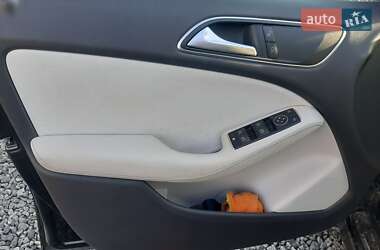 Хэтчбек Mercedes-Benz B-Class 2015 в 