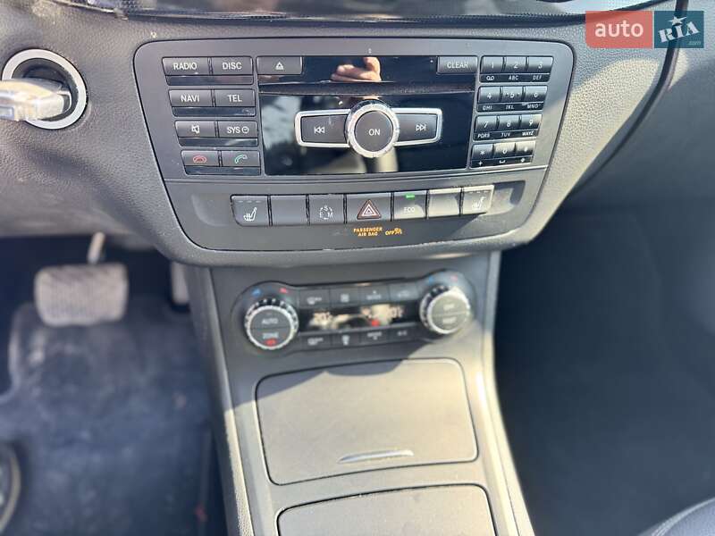 Хетчбек Mercedes-Benz B-Class 2014 в Новояворівську