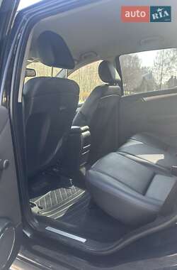 Хэтчбек Mercedes-Benz B-Class 2009 в 
