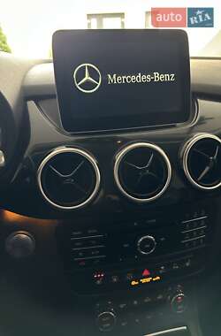 Хетчбек Mercedes-Benz B-Class 2017 в 