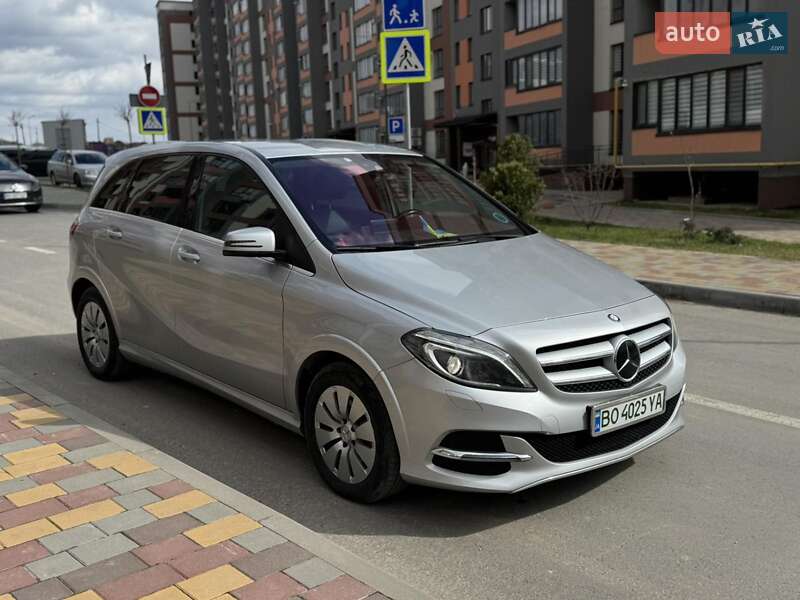 Хэтчбек Mercedes-Benz B-Class 2015 в Тернополе