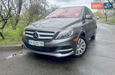 Хэтчбек Mercedes-Benz B-Class 2016 в 