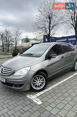 Хэтчбек Mercedes-Benz B-Class 2005 в 