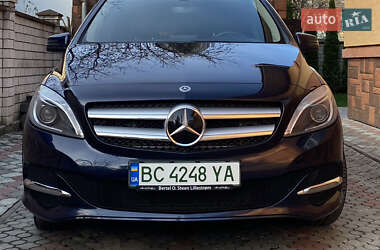 Хэтчбек Mercedes-Benz B-Class 2017 в 