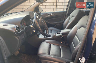Хэтчбек Mercedes-Benz B-Class 2017 в 