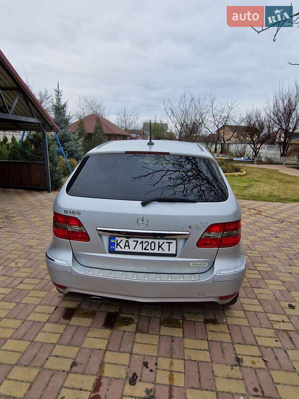 Mercedes-Benz B-Class 2010