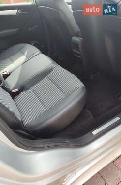 Хэтчбек Mercedes-Benz B-Class 2006 в 