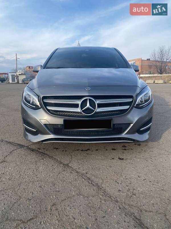 Хетчбек Mercedes-Benz B-Class 2018 в 