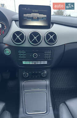 Хэтчбек Mercedes-Benz B-Class 2016 в 