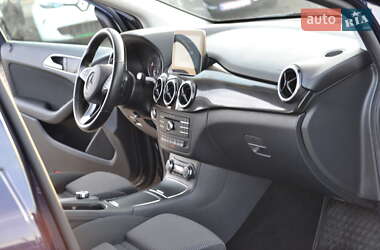 Хетчбек Mercedes-Benz B-Class 2017 в 