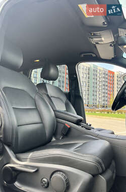 Хэтчбек Mercedes-Benz B-Class 2015 в 