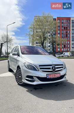 Хэтчбек Mercedes-Benz B-Class 2015 в 
