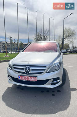 Хэтчбек Mercedes-Benz B-Class 2015 в 