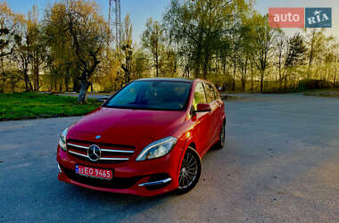 Хетчбек Mercedes-Benz B-Class 2016 в 