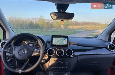 Хетчбек Mercedes-Benz B-Class 2016 в 