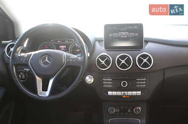 Хэтчбек Mercedes-Benz B-Class 2015 в 