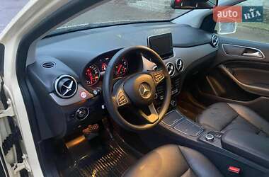 Хэтчбек Mercedes-Benz B-Class 2015 в 