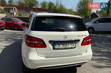 Хэтчбек Mercedes-Benz B-Class 2015 в 