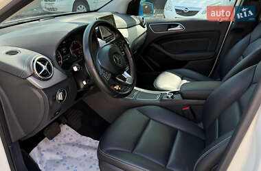 Хэтчбек Mercedes-Benz B-Class 2015 в 