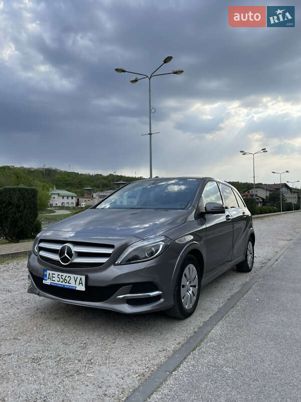 Mercedes-Benz B-Class 2016
