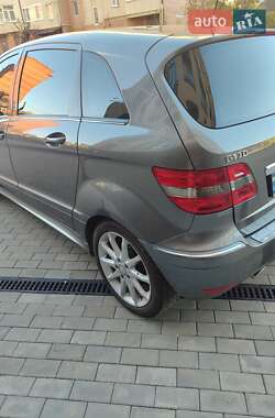 Хетчбек Mercedes-Benz B-Class 2008 в 