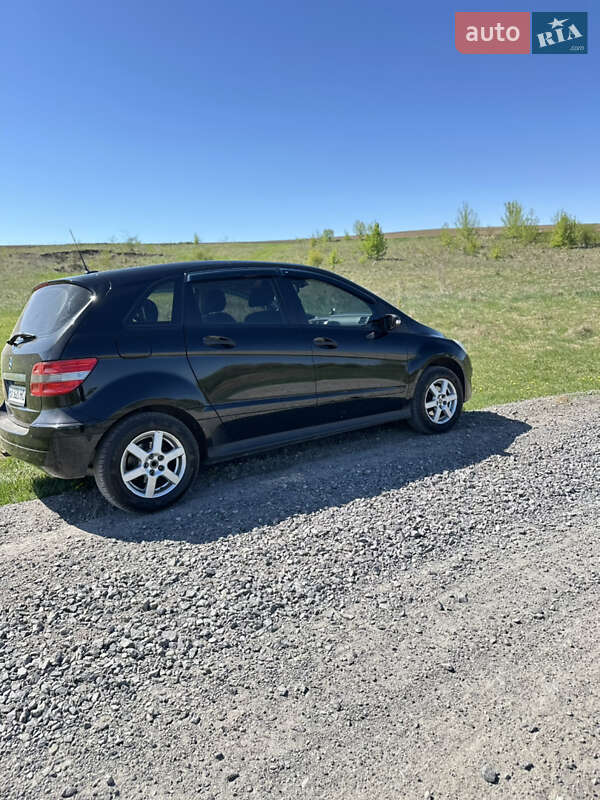 Хэтчбек Mercedes-Benz B-Class 2006 в Староконстантинове