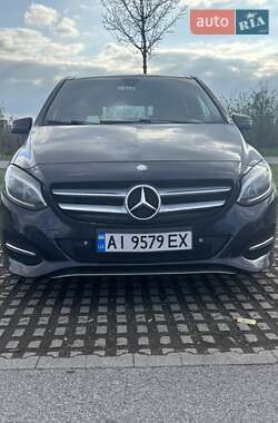 Хетчбек Mercedes-Benz B-Class 2015 в 