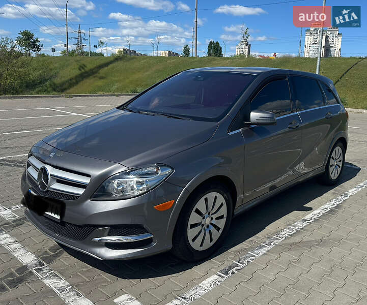 Mercedes-Benz B-Class 2017