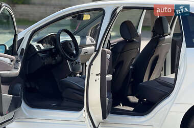 Хетчбек Mercedes-Benz B-Class 2008 в 
