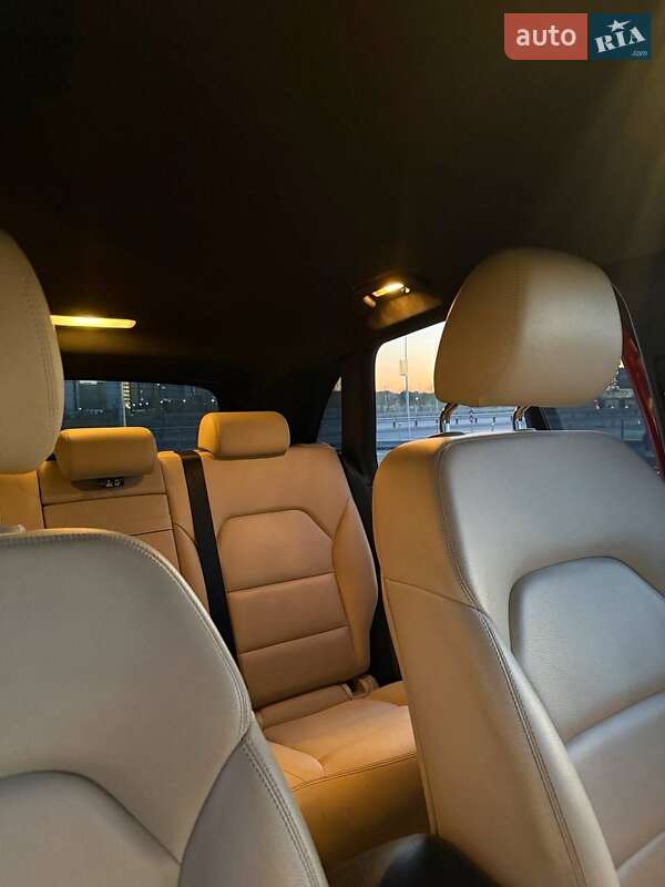 Хэтчбек Mercedes-Benz B-Class 2016 в Киеве