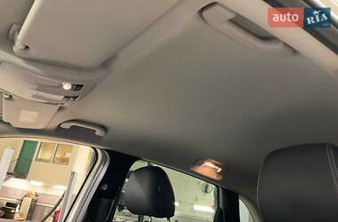 Хэтчбек Mercedes-Benz B-Class 2017 в 