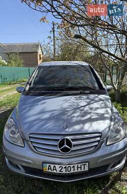 Хэтчбек Mercedes-Benz B-Class 2007 в 
