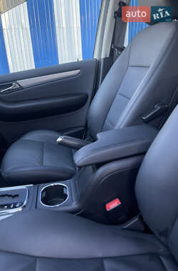 Хетчбек Mercedes-Benz B-Class 2010 в 