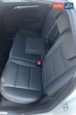 Хетчбек Mercedes-Benz B-Class 2010 в 