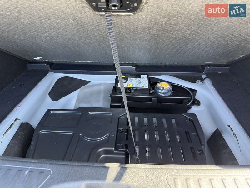 Хетчбек Mercedes-Benz B-Class 2017 в Дніпрі