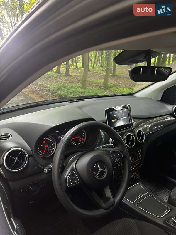 Хэтчбек Mercedes-Benz B-Class 2015 в Львове