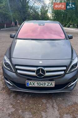 Хетчбек Mercedes-Benz B-Class 2016 в 