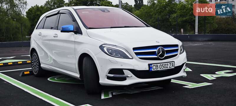 Хэтчбек Mercedes-Benz B-Class 2015 в Чернигове