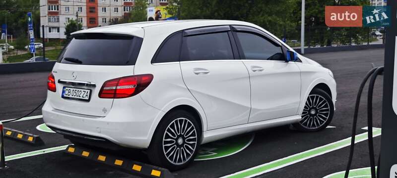 Хэтчбек Mercedes-Benz B-Class 2015 в Чернигове